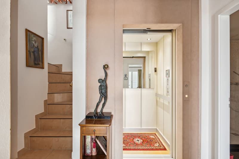 EXCLUSIVITÉ | VILLA AVEC UNE VUE SPECTACULAIRE (9)