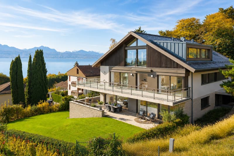 Duplex d'exception avec jardin privatif et vue lac (2)