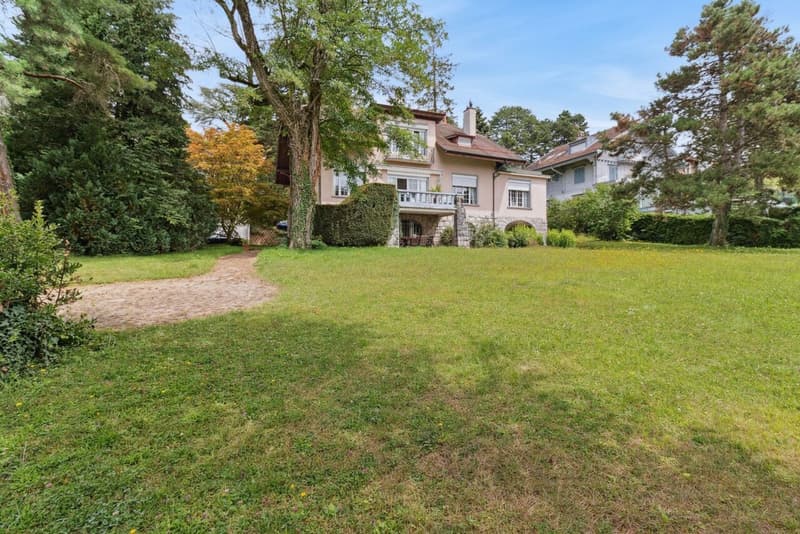 Superbe appartement avec grand jardin - Joli dégagement sur le lac (10)