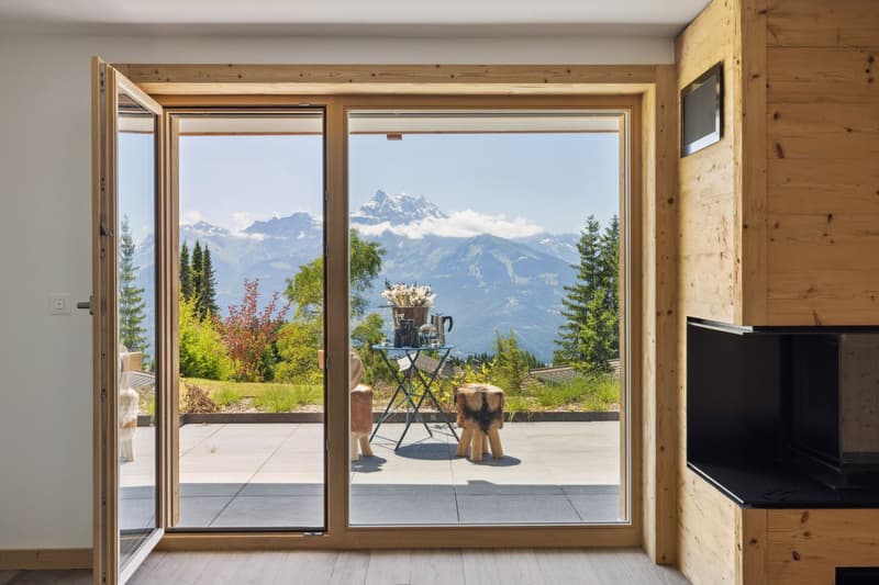 Rare duplex avec jardin, ski-in & ski-out, vue sublime! (10)