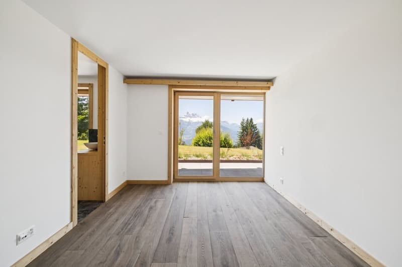 Rare duplex avec jardin, ski-in & ski-out, vue sublime! (8)