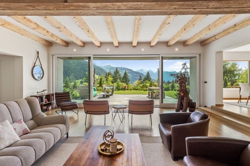 Spacieux chalet avec piscine chauffée et vue imprenable sur les Alpes (2)