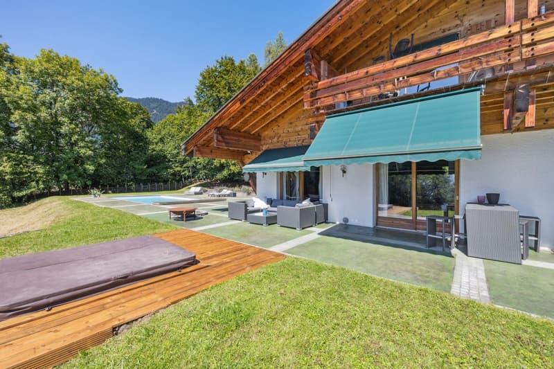 Chalet Frimaire: propriété d'exception au centre de la station (4)