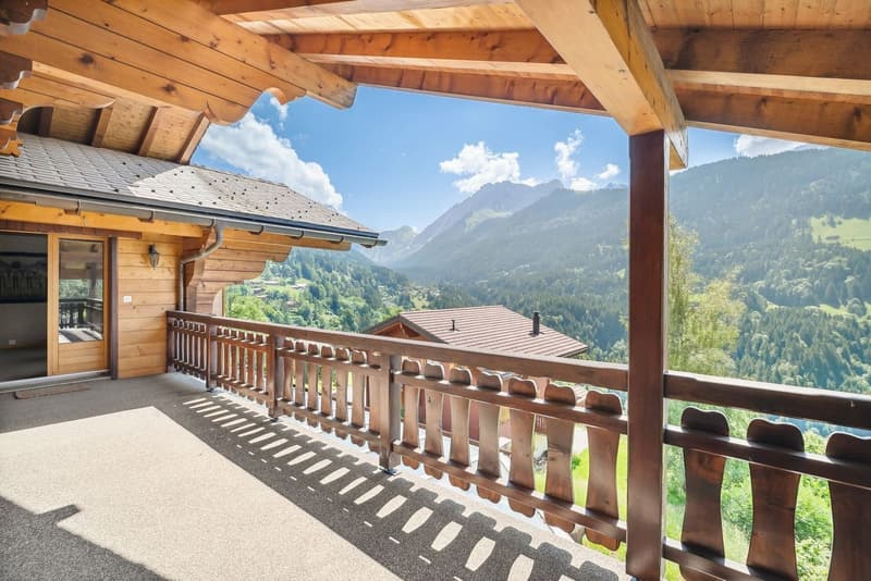Spacieux chalet familial, salle de billard, carnotzet, vue panoramique (13)