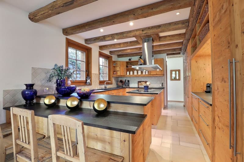 Une Ode à la sérénité, luxueux & spacieux chalet avec vue panorami (3)