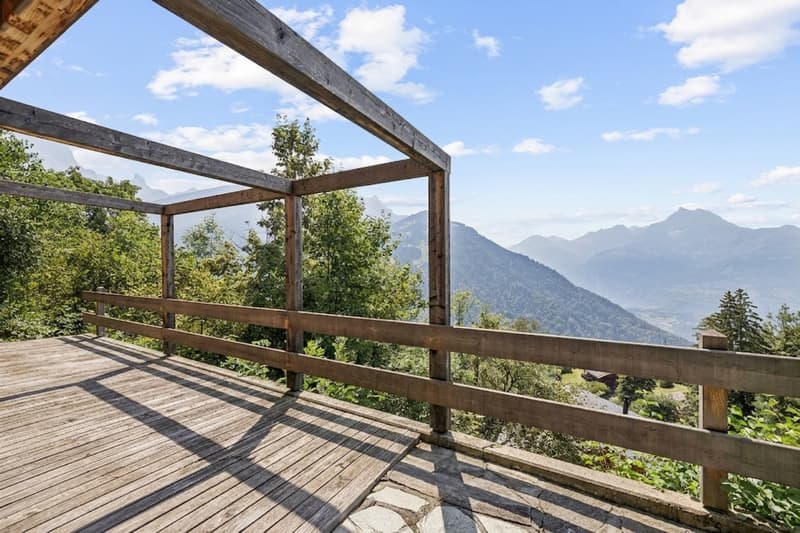 Chalet rénové sur les hauteurs de Gryon, studio indépendant, vue impre (11)