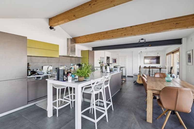 Villa-chalet : charme, authenticité et sérénité alpine avec vue lac (4)