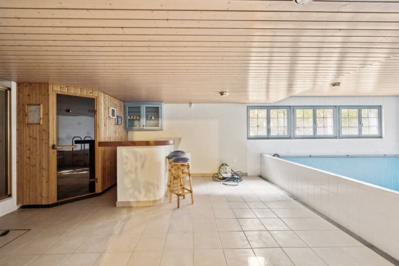 Piscine intérieure