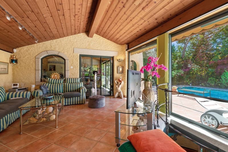Propriété avec jardin méditerranéen et fort potentiel constructible (11)