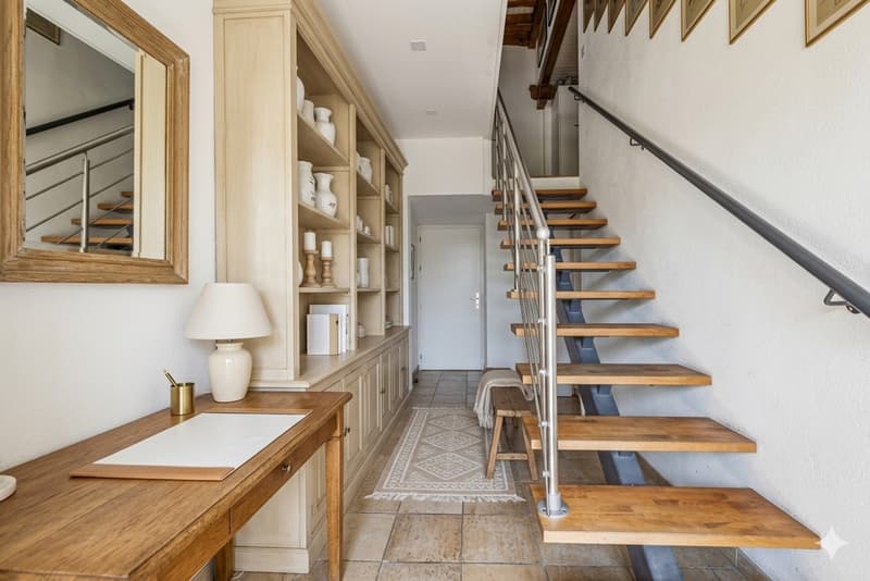 EXCLUSIVITÉ : Grande Maison de Village à deux logements (3)