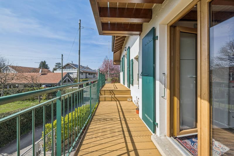 EXCLUSIVITÉ : Grande Maison de Village à deux logements (10)