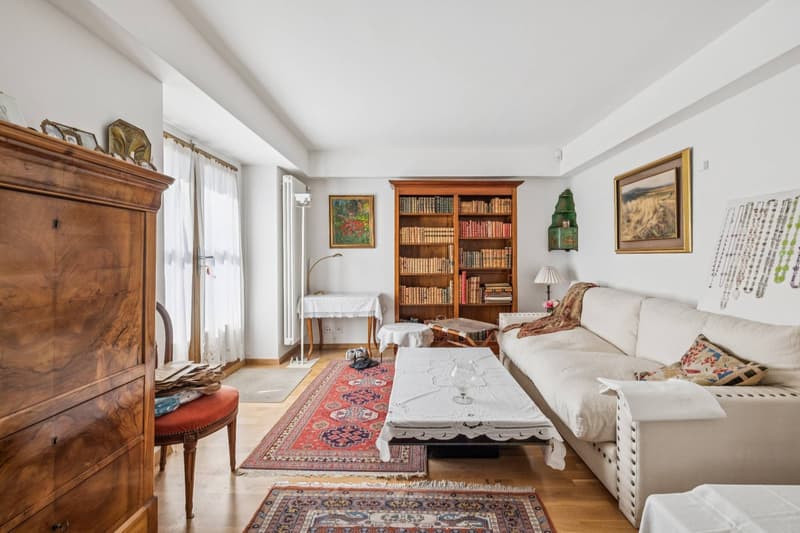 EXCLUSIVITÉ : Grande Maison de Village à deux logements (8)