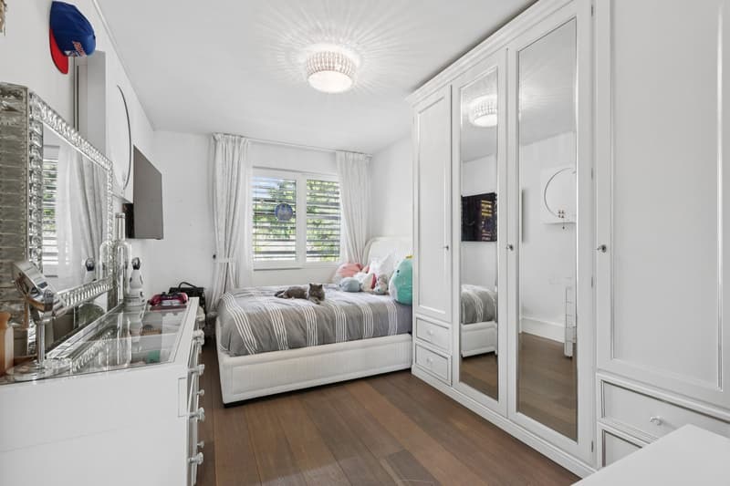 Villa contemporaine dans un cadre privilégié (11)