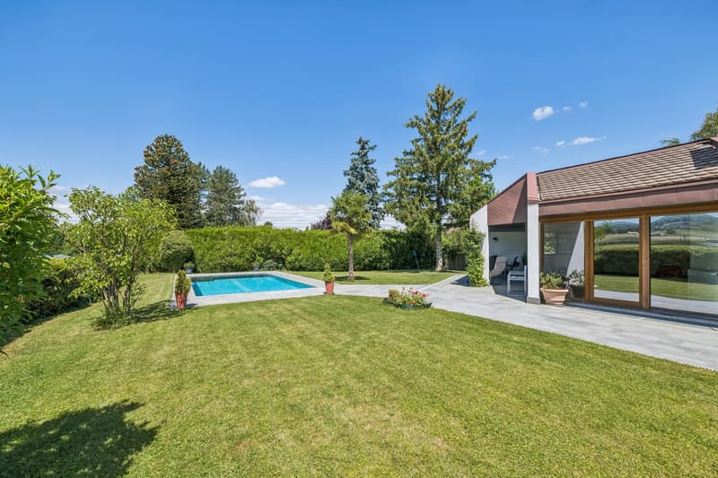 Villa d'architecte avec piscine et vue panoramique sur le Salève (7)