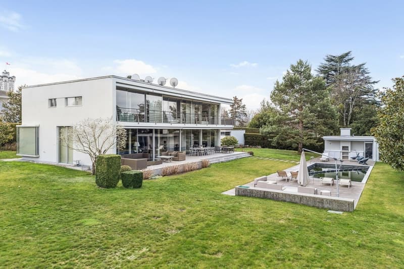 Villa contemporaine avec vue lac (2)