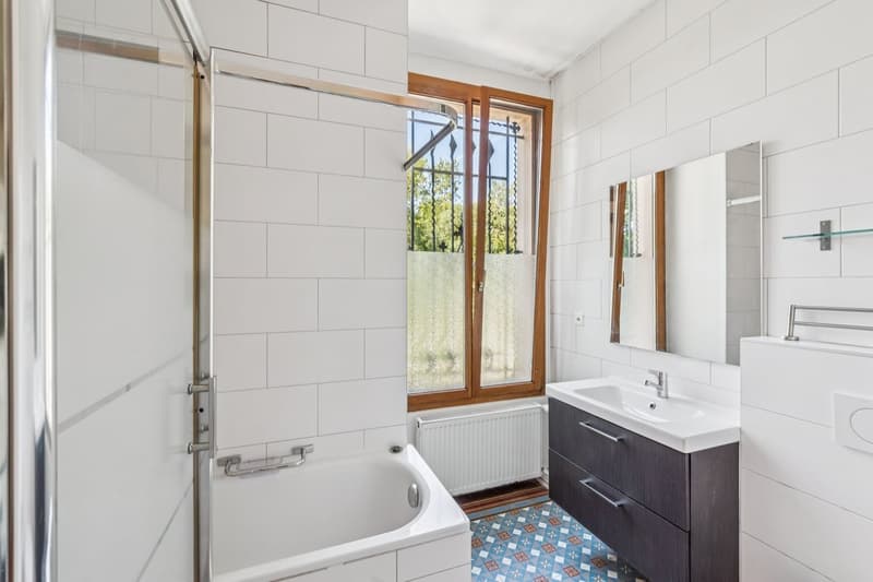 Appartement de caractère au 1er étage d'une Maison de Maître (7)