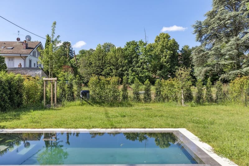 Villa THPE d'exception avec piscine à Chêne-Bougeries (4)
