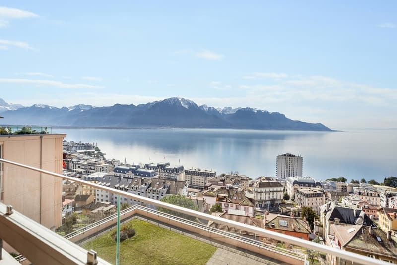 En exclusivité ! Appartement rénové avec vue exceptionnelle à Montreux (1)