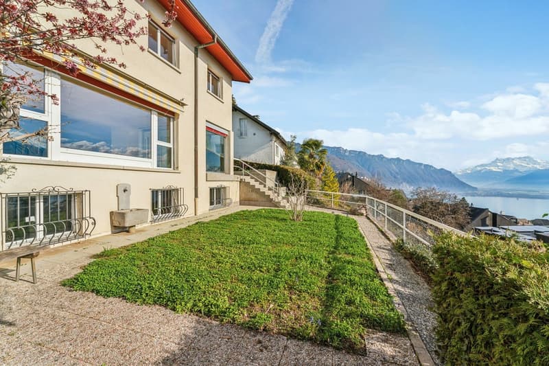 Villa individuelle de 260 m2, quartier calme avec magnifique vue lac (2)