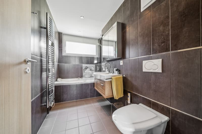 Appartement de 5.5 pièces avec vue lac et sauna privatif (9)