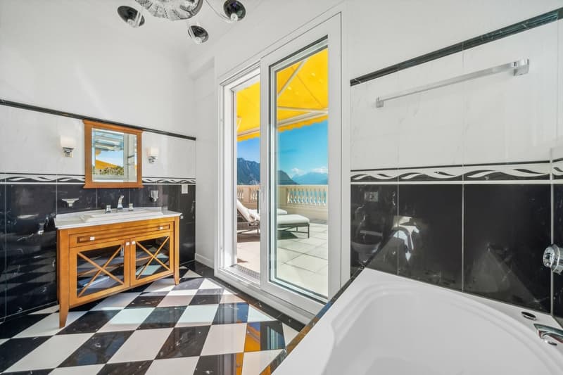 Exclusivité Sotheby's ! Luxueux penthouse dans Montreux centre (12)