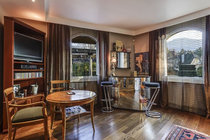 Luxueuse proprit, vue imprenable et situation unique ! (12)