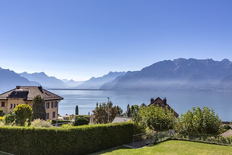 Spacieux rez-de-jardin avec vue lac et finitions haut de gamme (2)