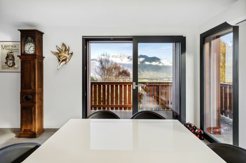 Magnifique chalet moderne avec une vue imprenable (6)