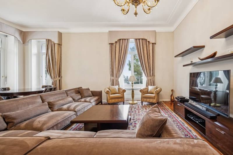 Rare à la vente, appartement dans l'immeuble Riant-Château Montreux Te (3)
