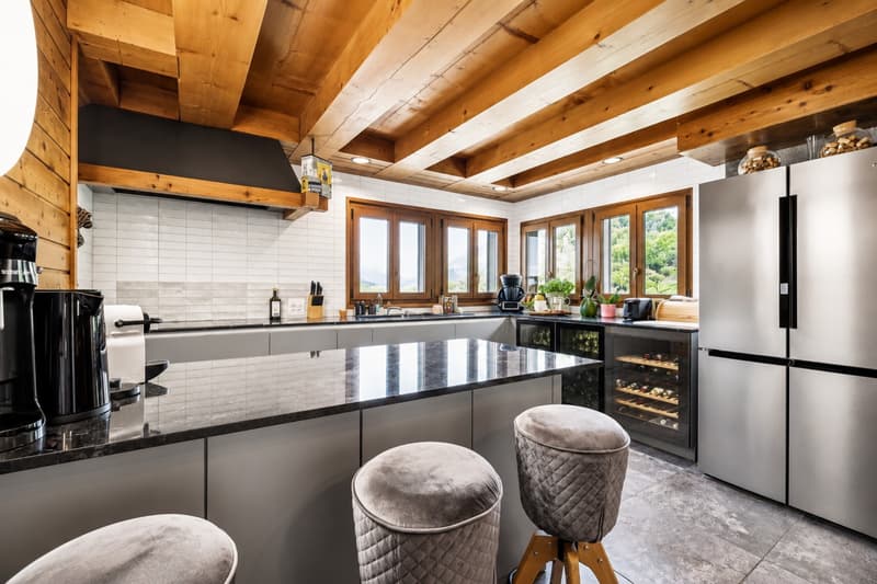 Magnifique chalet rénové avec une vue exceptionnelle (6)