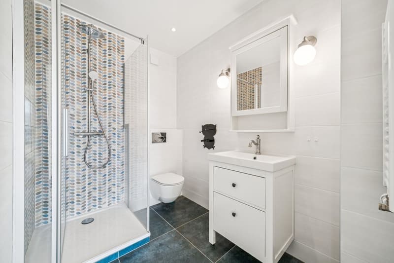 Dans maison individuelle, 4 1/2 pces avec terrasse et jardin privatif (8)