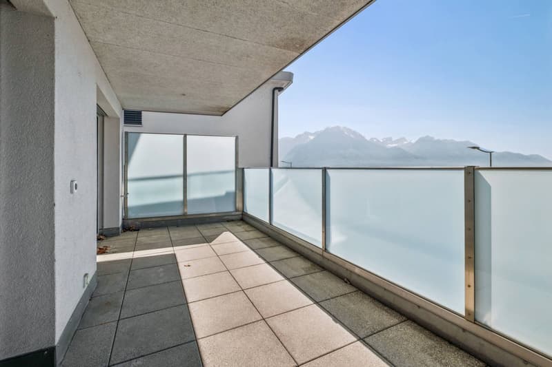 Duplex élégant avec panorama sur le Léman (9)