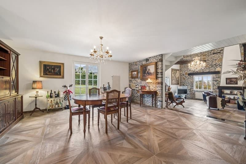 Luxueuse villa individuelle dans quartier prisé (5)