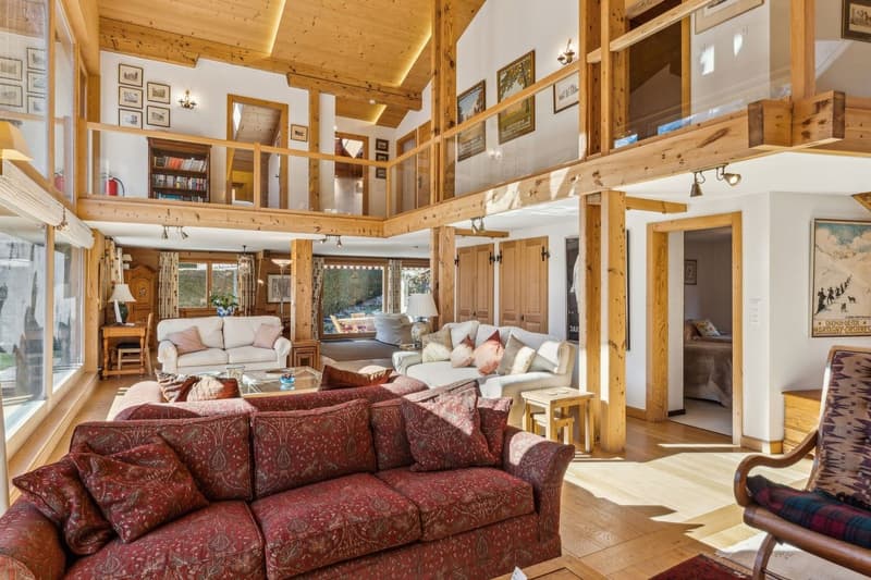EXCLUSIVITE - CHALET ATYPIQUE - CENTRE VILLAGE sur 2000 m2 de terrain (12)