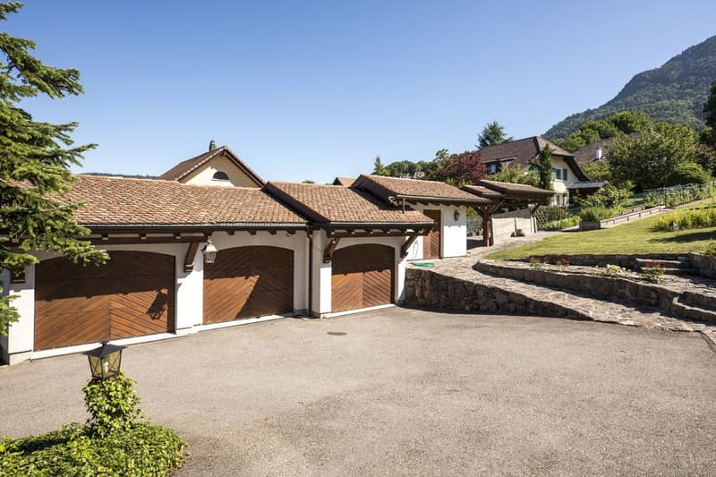 2 Propriétés dont un luxueux chalet avec vue panoramique (13)