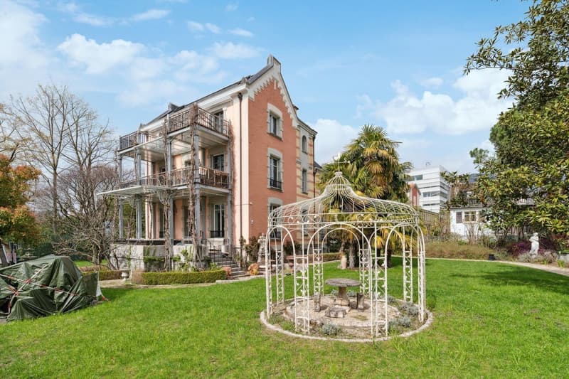 A 2 pas du bord du lac, quartier prisé des Villas Dubochet (1)
