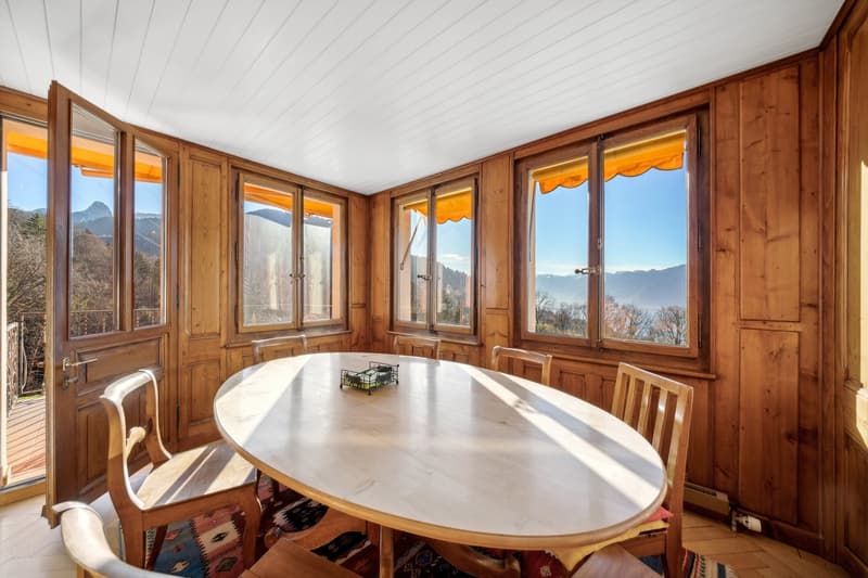 Superbe maison individuelle offrant une magnifique vue sur le lac (6)