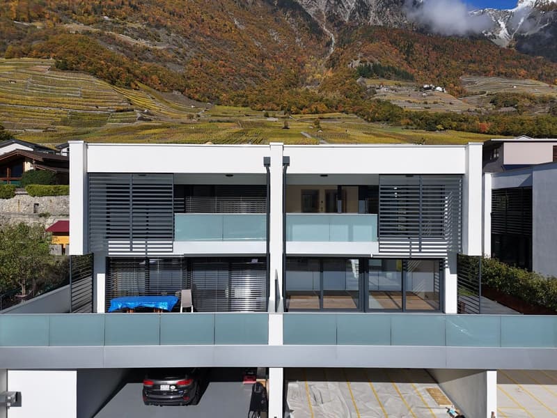Villa neuve, spacieuse et luxueuse (2)