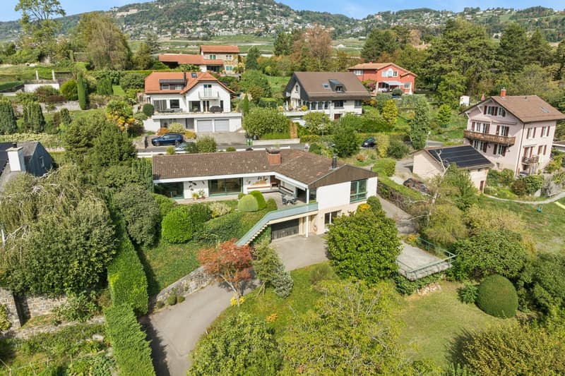 Villa d'architecte de 8 pièces avec vue lac (1)