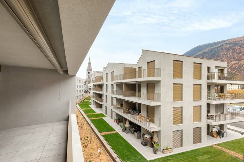 Appartement neuf de 2.5 pièces avec spacieux balcon au centre-ville (2)