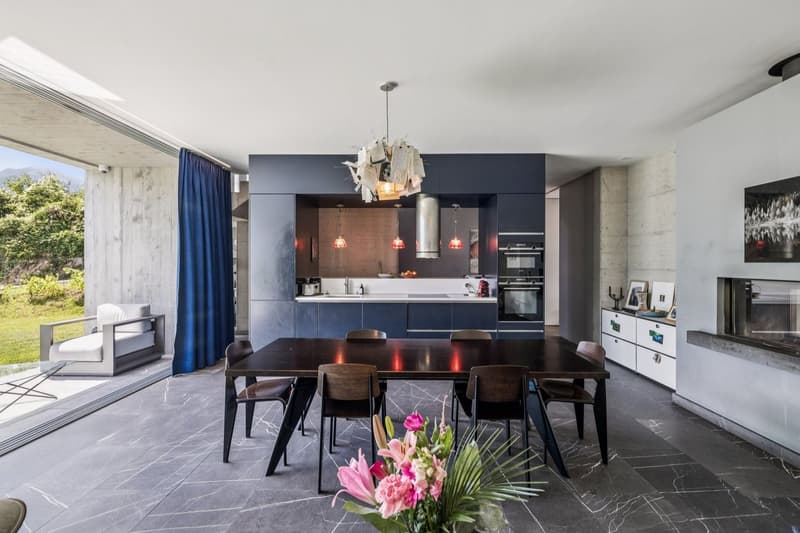 Prestigieuse villa contemporaine avec rooftop (5)