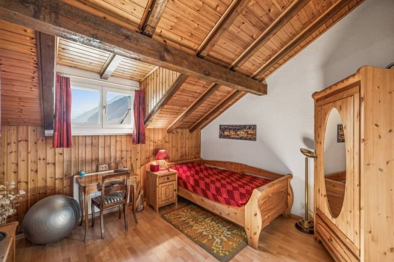Élégante maison jumelée avec vaste terrain au coeur de Saillon (11)