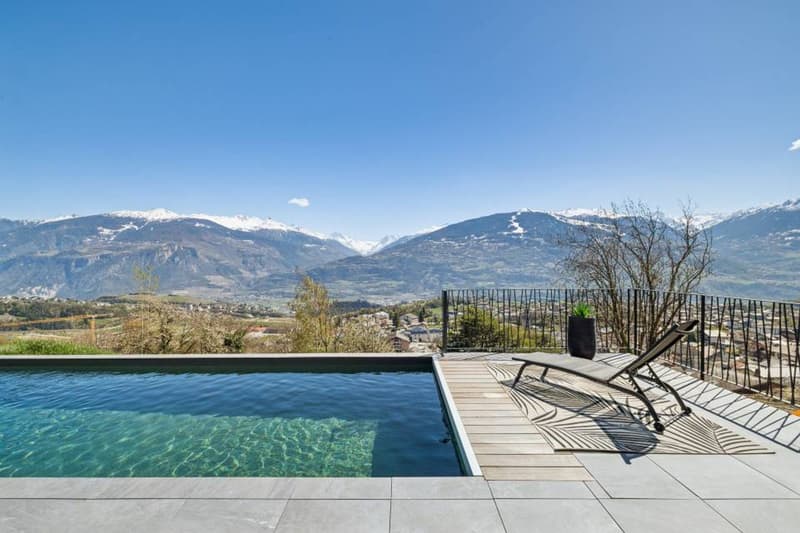 Villa de standing en dominance sur la plaine. (3)