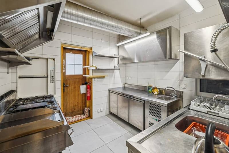 Appartement ou projet au centre de Mase avec vaste terrasse (4)