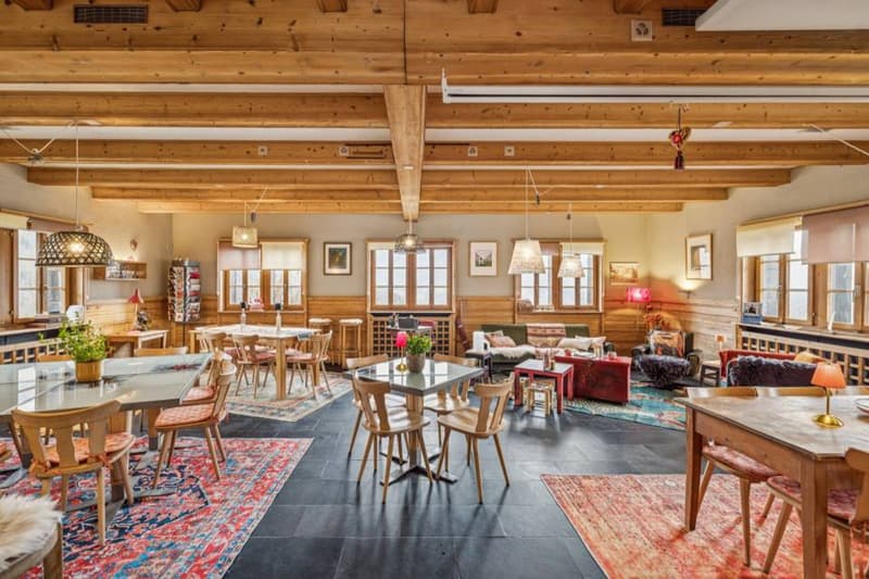 Appartement ou projet au centre de Mase avec vaste terrasse (2)