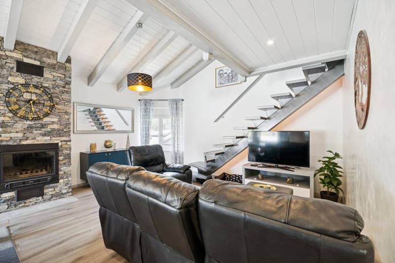 Charmant 4.5 pièces rénové avec mezzanine et jardin privatif (3)