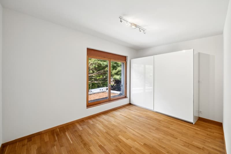 Villa exclusive avec piscine, volumes généreux et cadre idyllique (8)