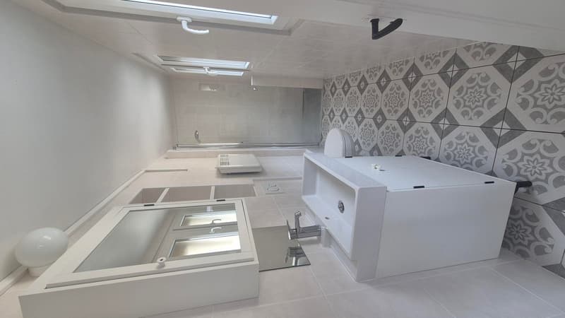 Maison villageoise de deux appartements. (7)