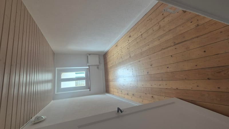 Maison villageoise de deux appartements. (3)