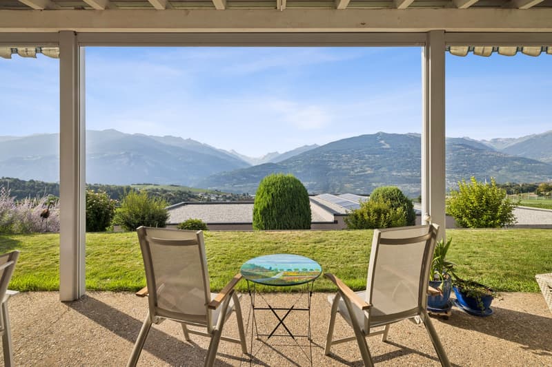 Villa d'Exception avec vue Panoramique & Élégance Contemporaine (1)